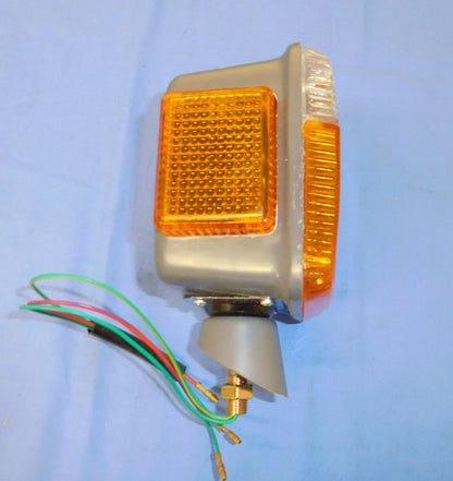 RH Indicator Park Lamp for Toyota Land Cruiser FJ45 HJ45 HJ47 (1974-1984)