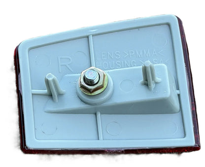 Rear Bar Reflector Right Side for Mitsubishi Pajero (2006–2021)