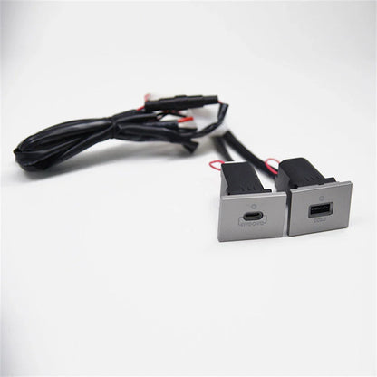 USB-A QC3.0 + USB-C PD Dual Port Charger for Ford Focus MK2 (2005-2009)