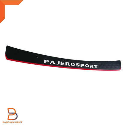 White Rear Bumper Step Scuff Plate Cover for Mitsubishi Pajero Sport (19-23)