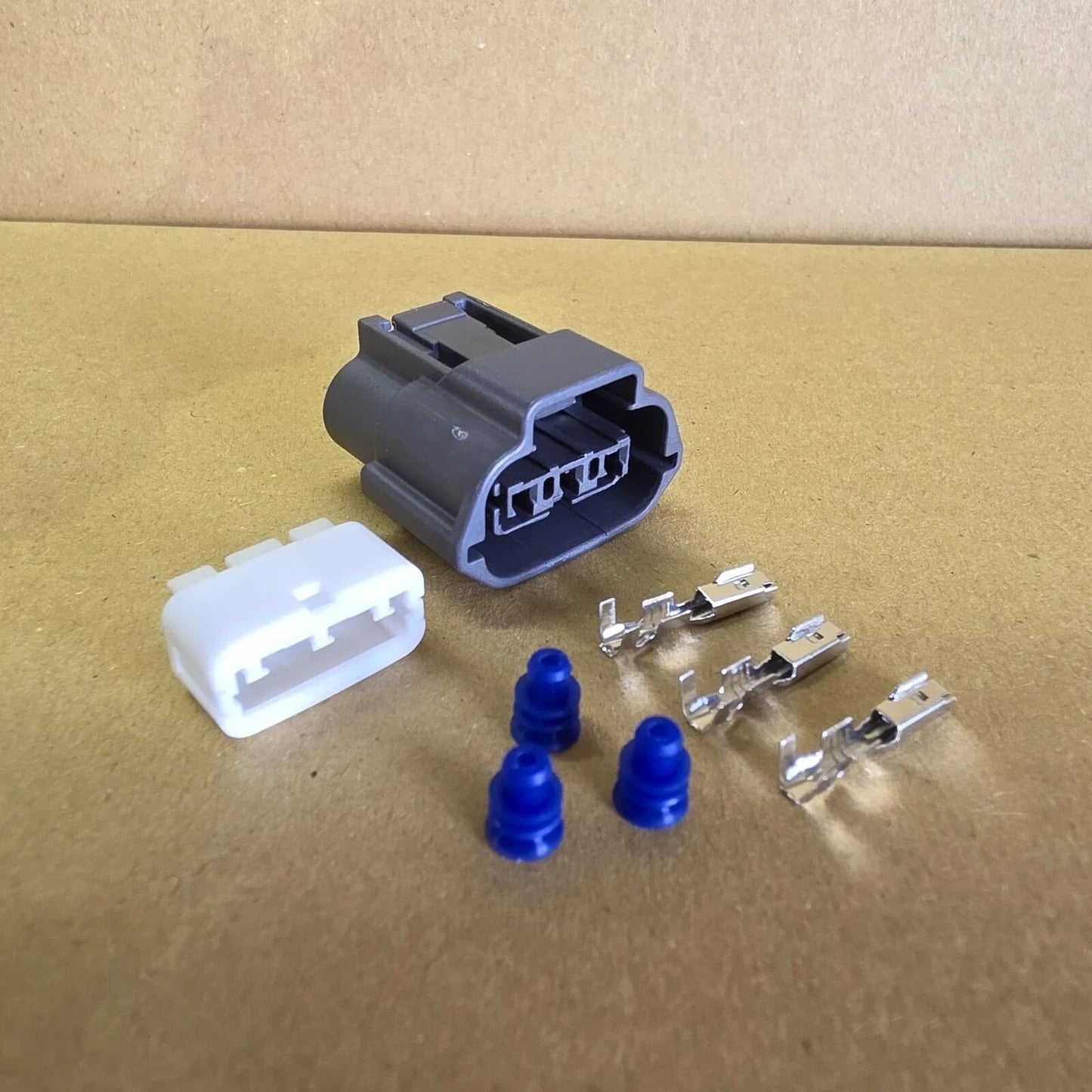 3-Pin Ignition Coil/MAF Sensor Connector for Mazda/Nissan