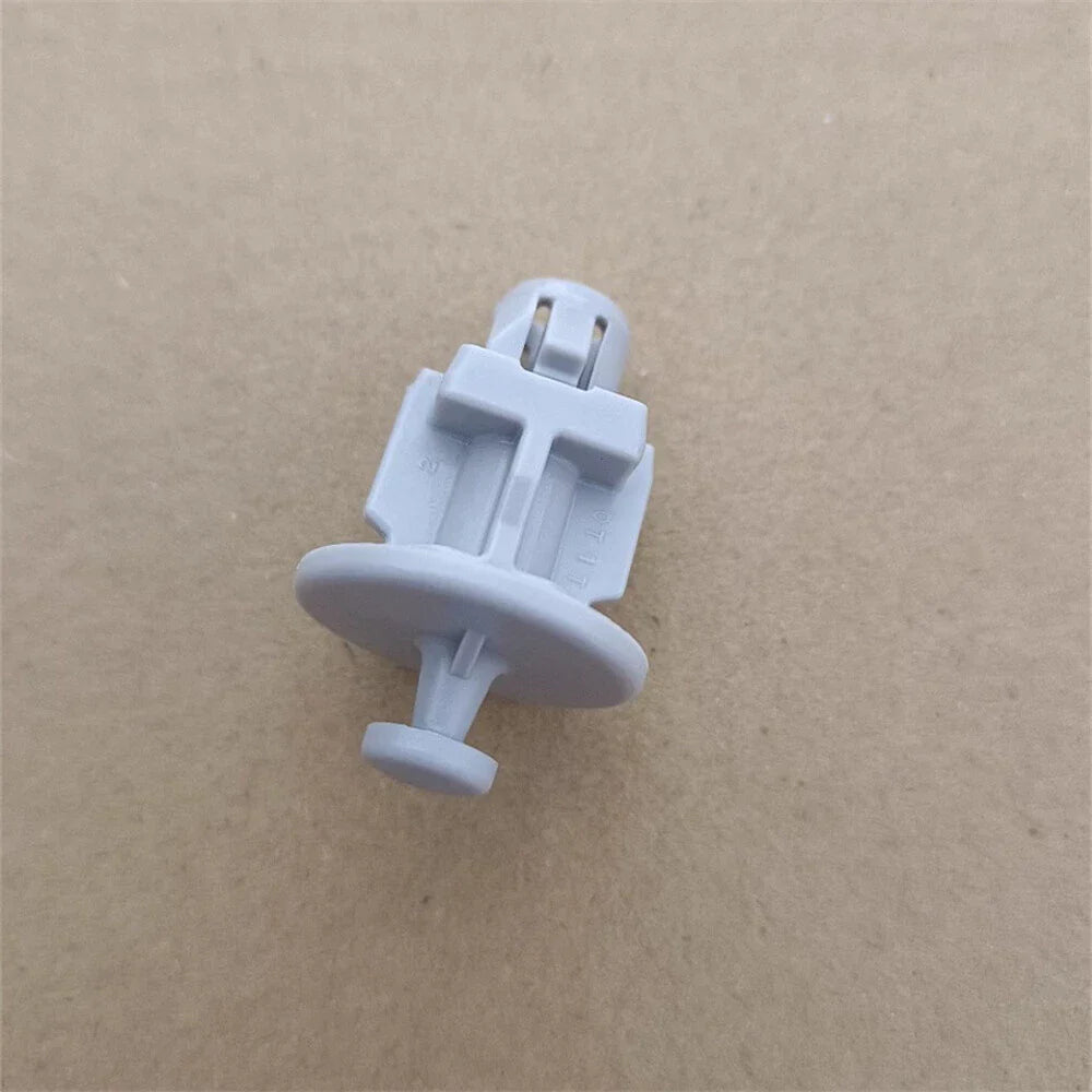 Rear Trunk Strap Hanger Clip for Mazda 6 GG 5HB (2002-2008)