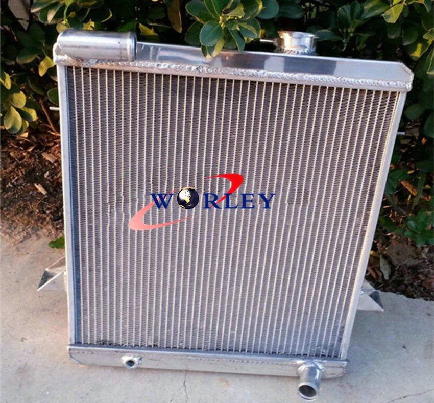 3 Core Aluminum Radiator for Triumph TR6 (1975-1976)