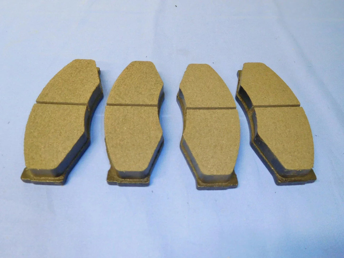 Quality Disc Brake Pad Set for Nissan Navara D21 4WD (1985-1997)