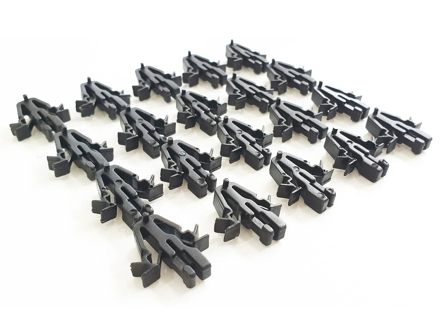 20 x Radiator Grille Clips for Toyota Hilux Pickup, 4Runner (1984-1988)