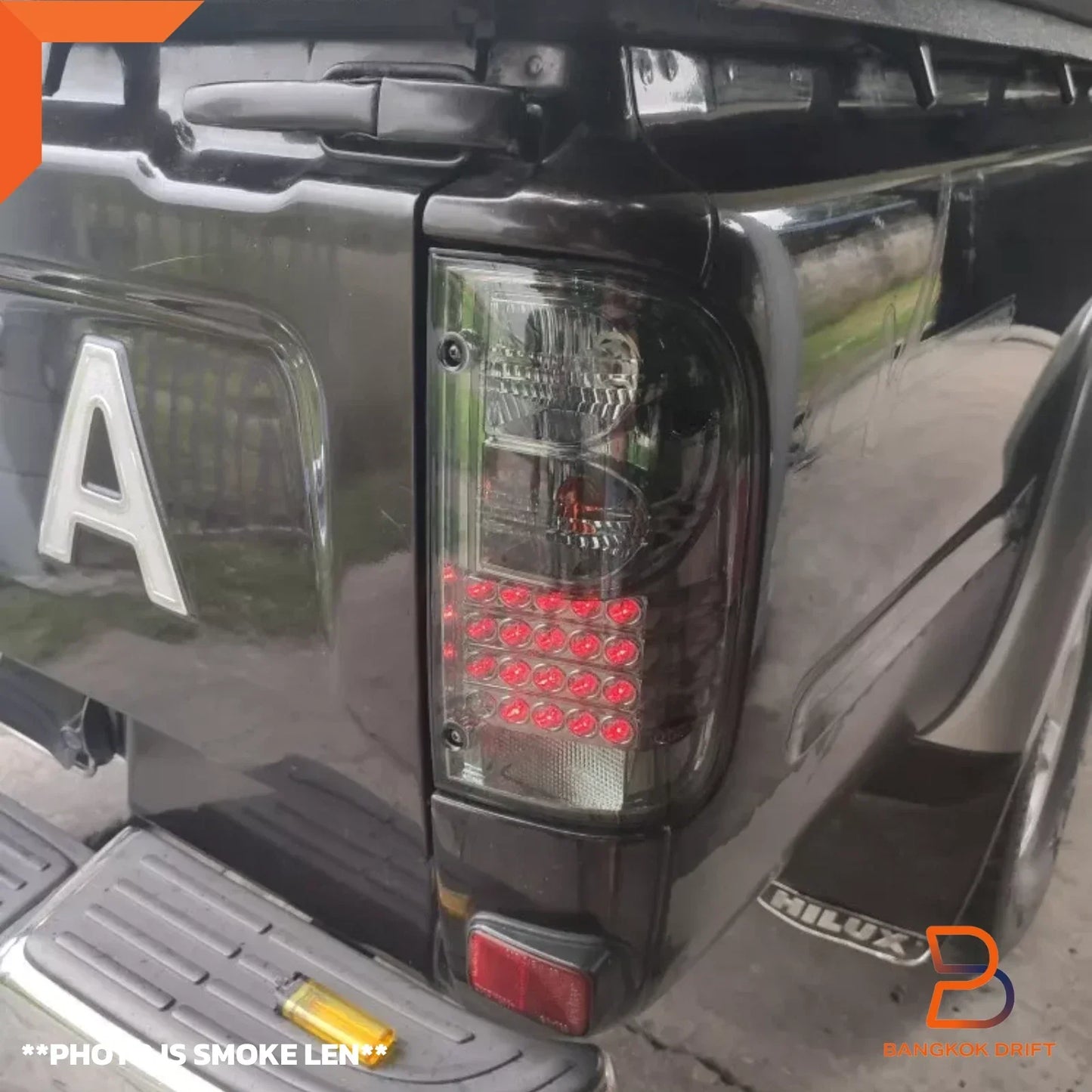 LED Smoke Tail Light for Toyota Hilux Ute LN147 LN167 LN174 (1998-2004)