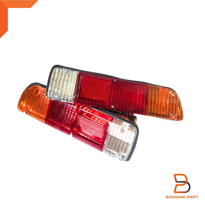 LH RH Rear Tail Light Lamps for Nissan Datsun 620 1500 (1972-1979)