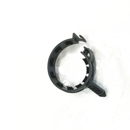 Upper Radiator Hose Clip for 2005 Chevrolet Silverado (2005)
