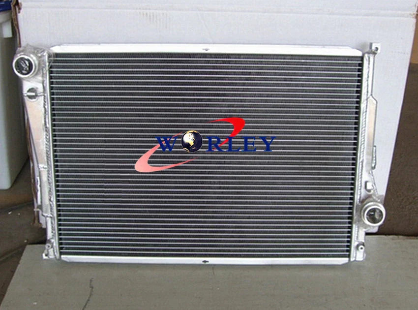 Aluminum Radiator + Fan for BMW E46 M3 330D 328 325 323 320 330Ci 318i (2000-2006)