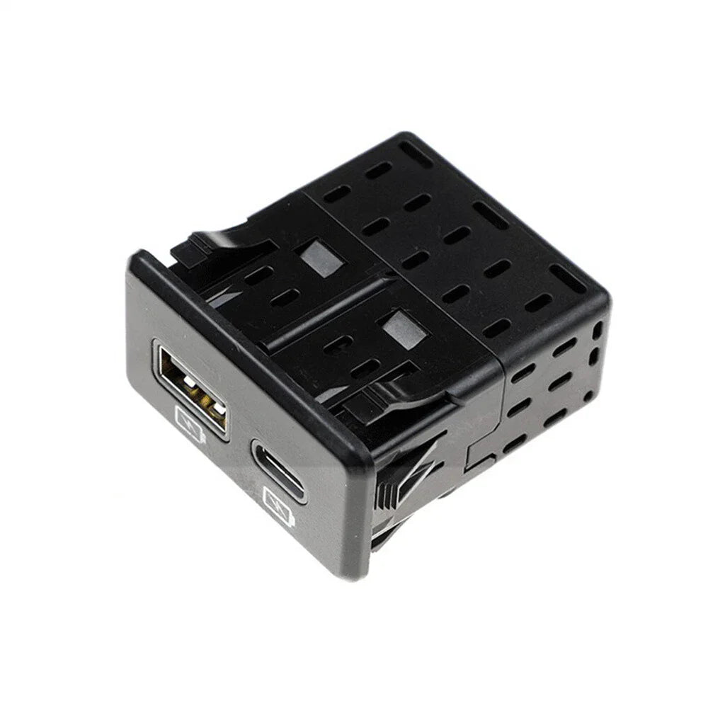 Rear USB Charger Port for Nissan Titan Sentra (2019-2021)