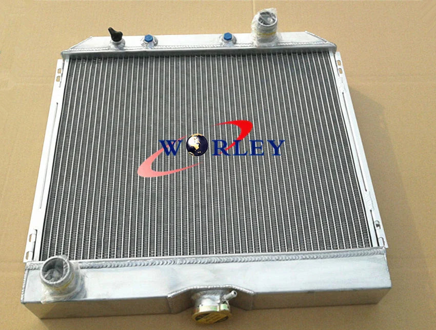 Aluminum Radiator 3 Rows for Ford Mustang V8 (1967-1970)