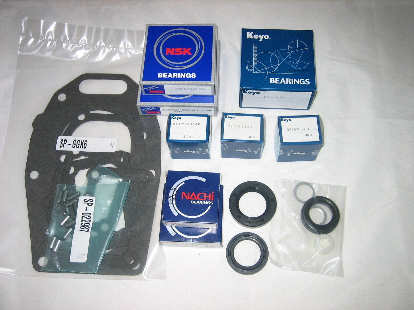 Gearbox Bearing Rebuild Kit for Hilux YN60 Petrol 2WD (1984-1988)