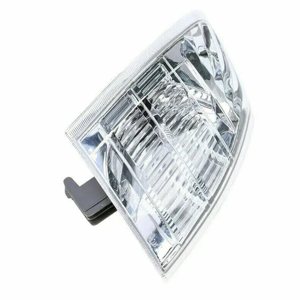 Right Corner Light Indicator Lamp for Nissan X-Trail T30 (2001-2007)