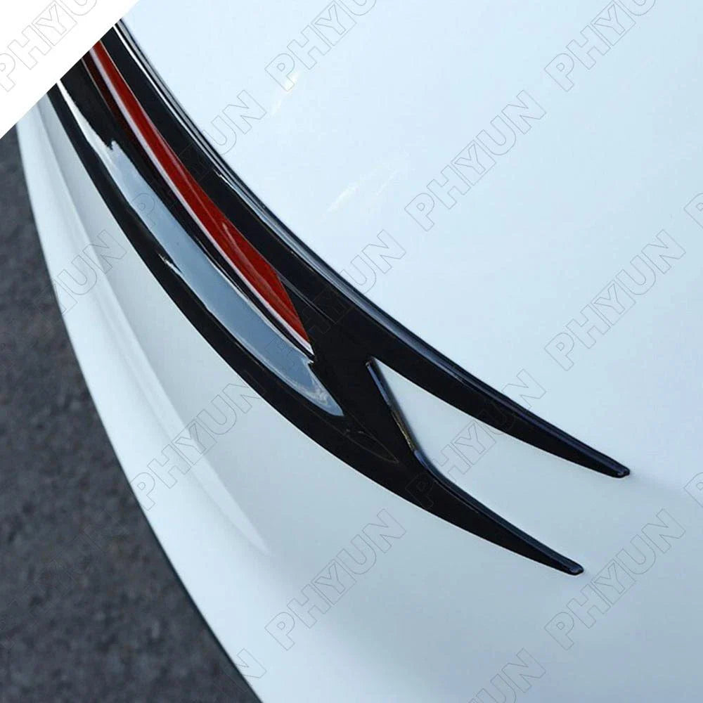 Glossy Black ABS Rear Bumper Reflector Cover for Honda Civic (2022)