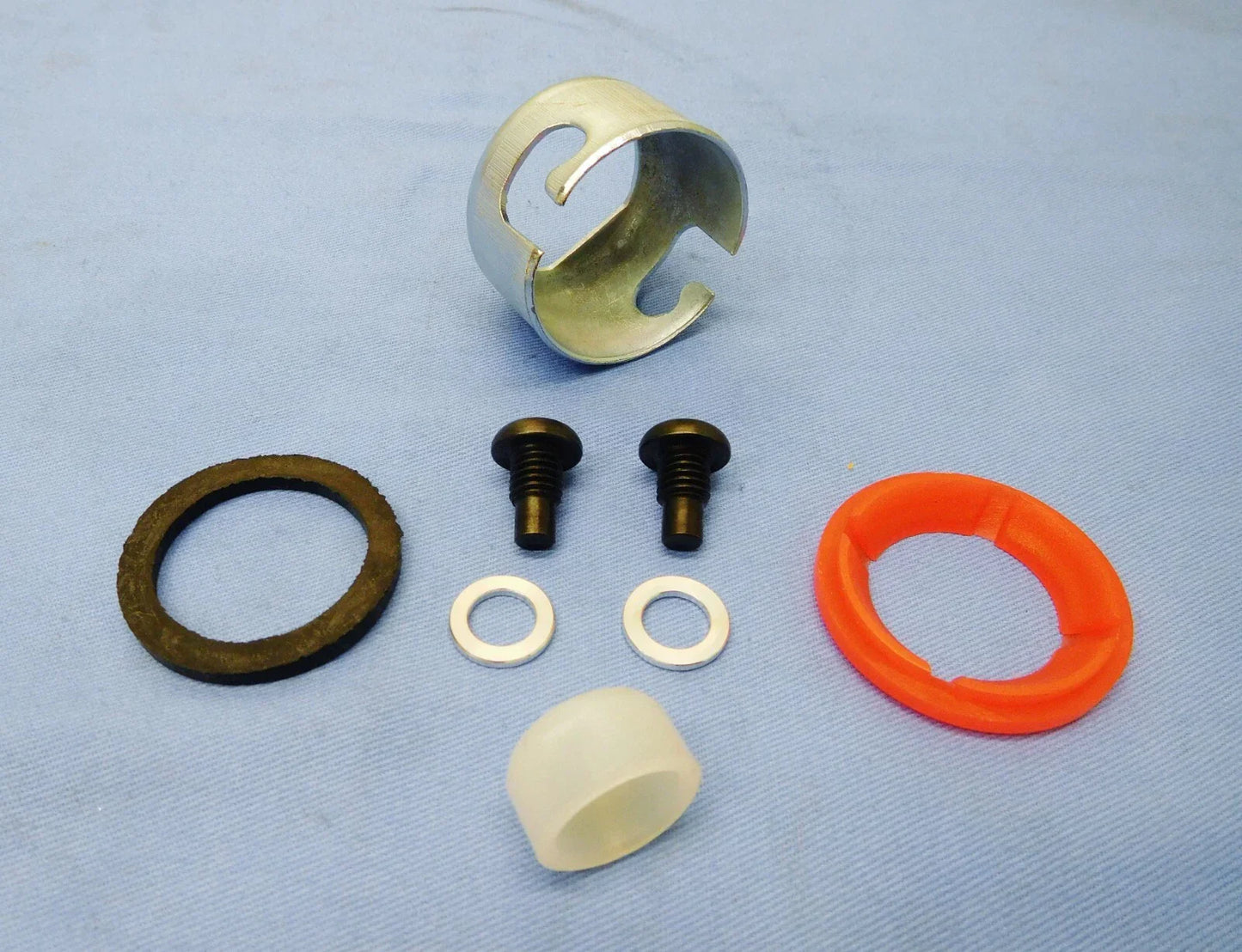 Gear Stick Lever Housing Pin & Bush Repair for Hilux RZN169 RZN174 (2005-2015)