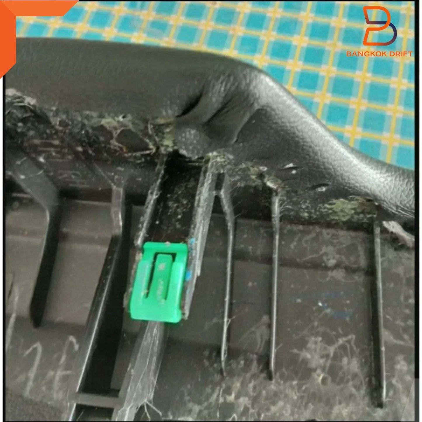 10 x Front Radio Console Dashboard Clips for Isuzu D-Max (2012-2019)