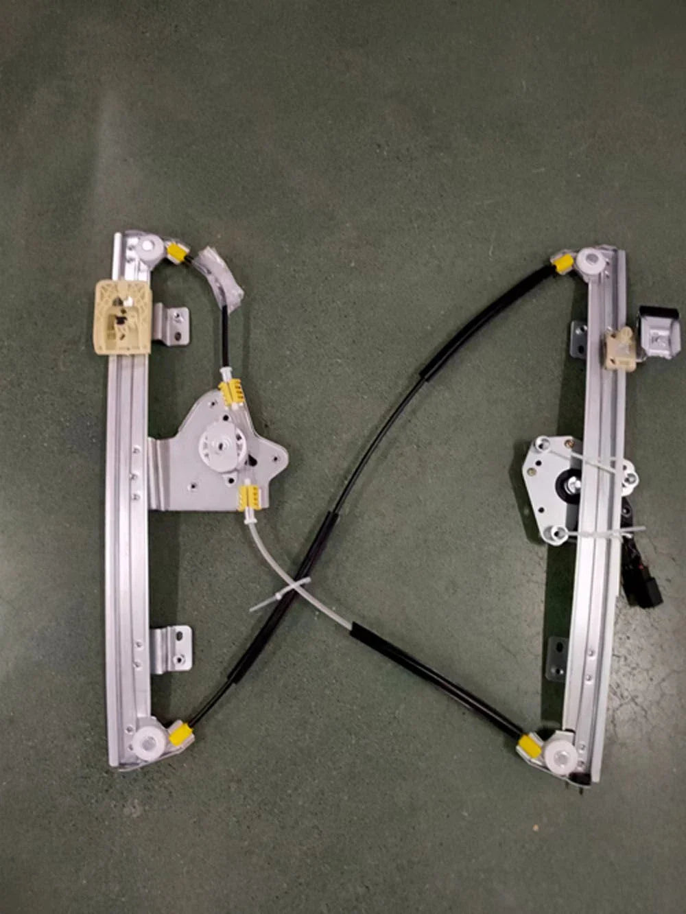 Front Left Window Regulator W/6 Pins for Chrysler Grand Voyager (2008–2016)