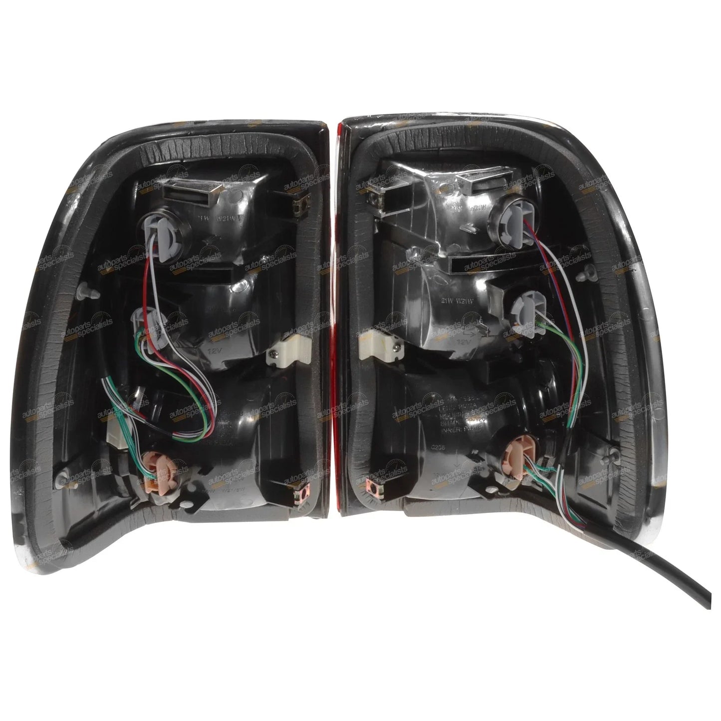 Tail Lights LH+RH / 2 x Tail Lights for Toyota Landcruiser 100 (1998-2007)
