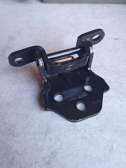 Door Hinge Right/Left Front for Toyota HiAce (2005–2019)