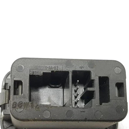Rear Tailgate Release Switch LR025424 for Range Rover Evoque (2012-2019)