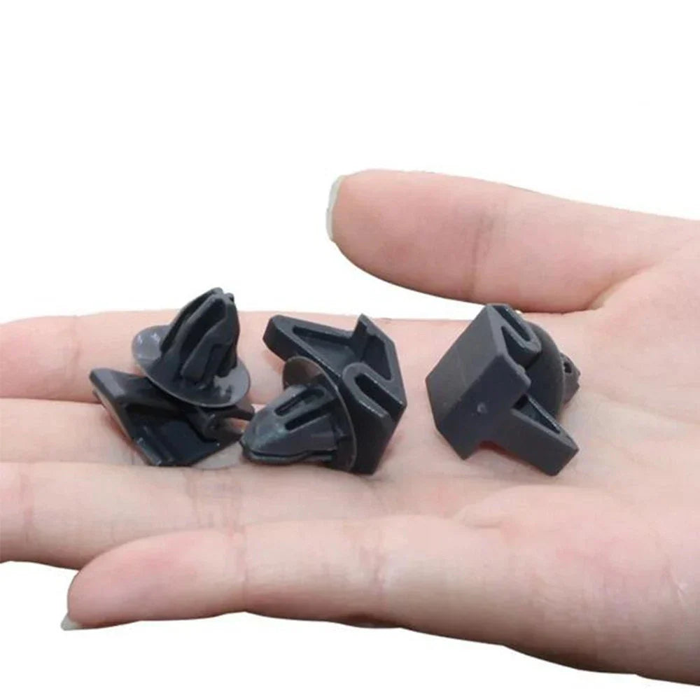 10 x Car Side Skirt Moulding Retainer Clips for Ford Focus, Lincoln (2000-2011)