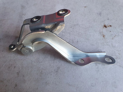 2 x Bonnet Hinge Right + Left Side Front for Toyota HiAce (2005–2019)